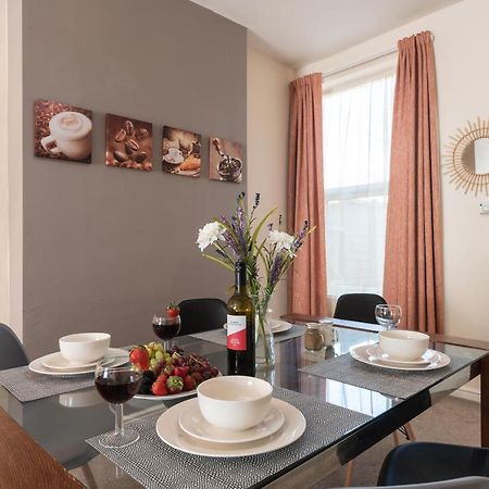 3 Bedroom-5 Beds Newland Ave King'S Palace Leisure-Contractor-Heart Of Hull Amenities Kingston upon Hull Eksteriør billede