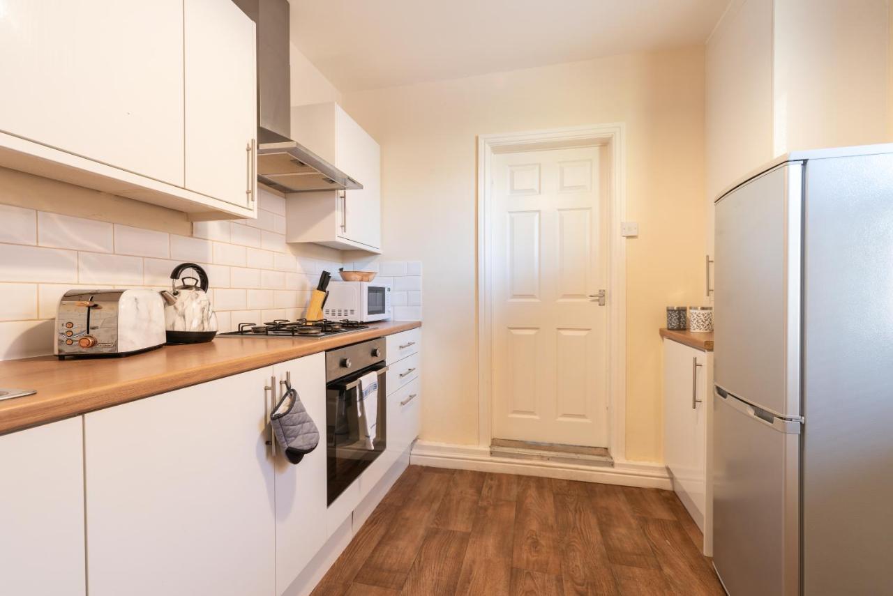 3 Bedroom-5 Beds Newland Ave King'S Palace Leisure-Contractor-Heart Of Hull Amenities Kingston upon Hull Eksteriør billede
