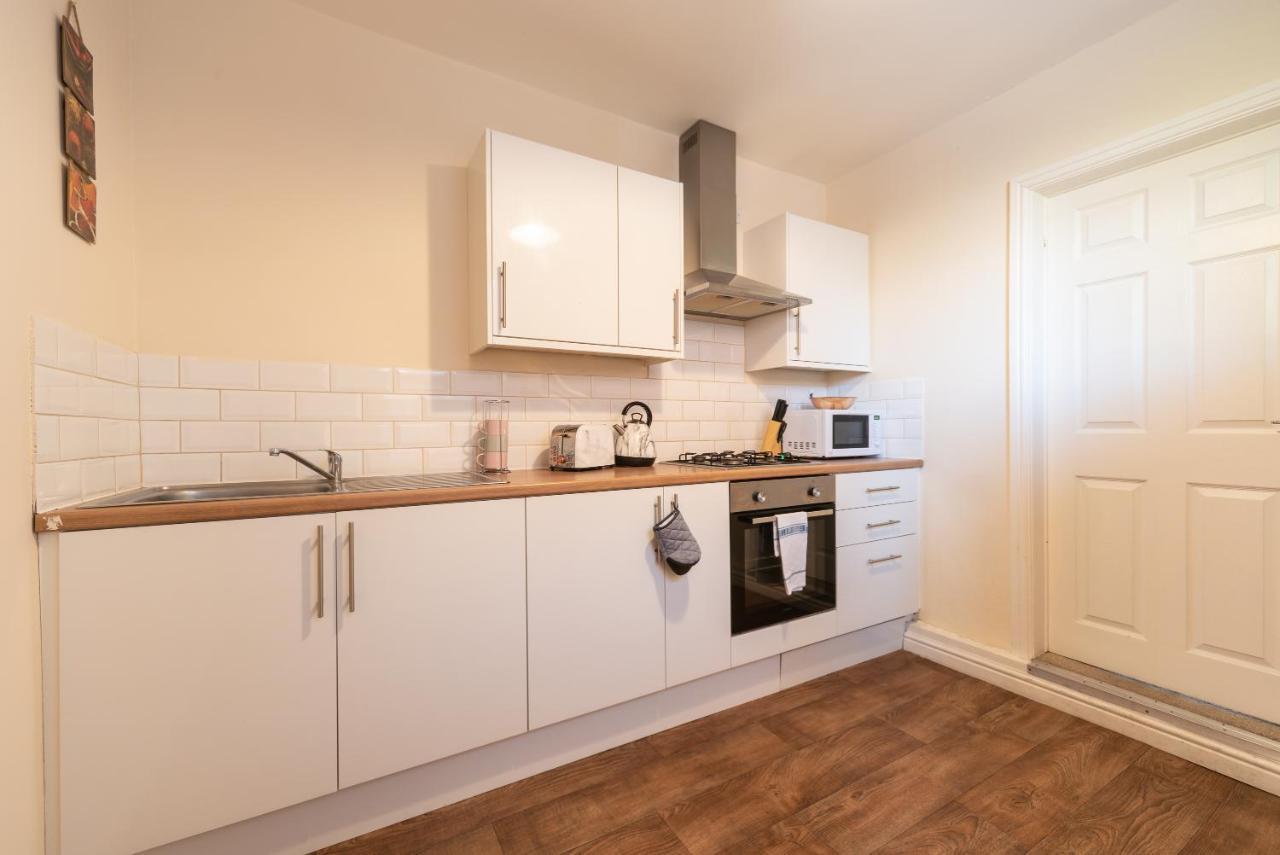 3 Bedroom-5 Beds Newland Ave King'S Palace Leisure-Contractor-Heart Of Hull Amenities Kingston upon Hull Eksteriør billede