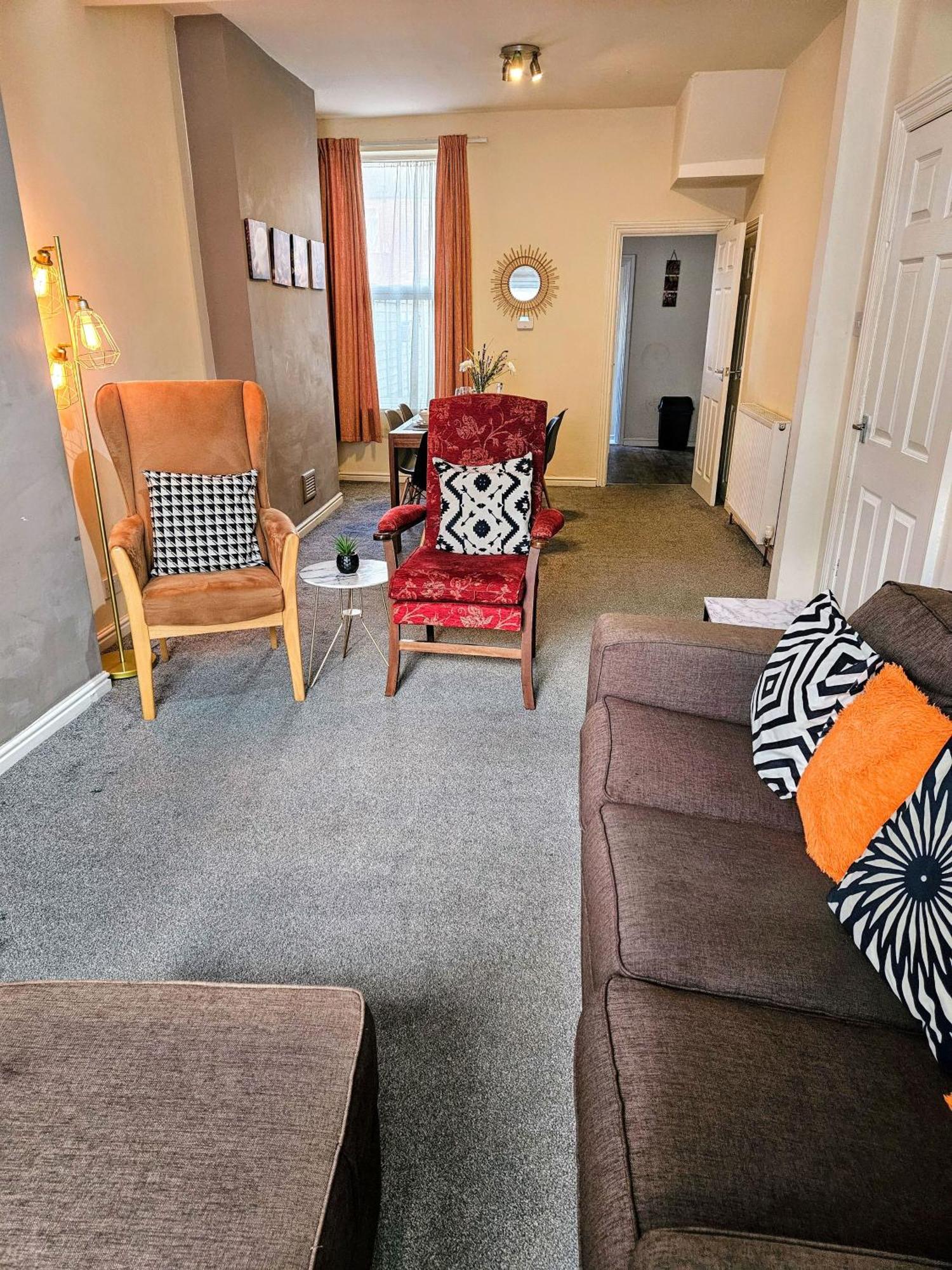 3 Bedroom-5 Beds Newland Ave King'S Palace Leisure-Contractor-Heart Of Hull Amenities Kingston upon Hull Eksteriør billede